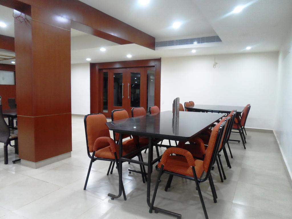 Hotel Bhimas Paradise Tirupati Exterior foto